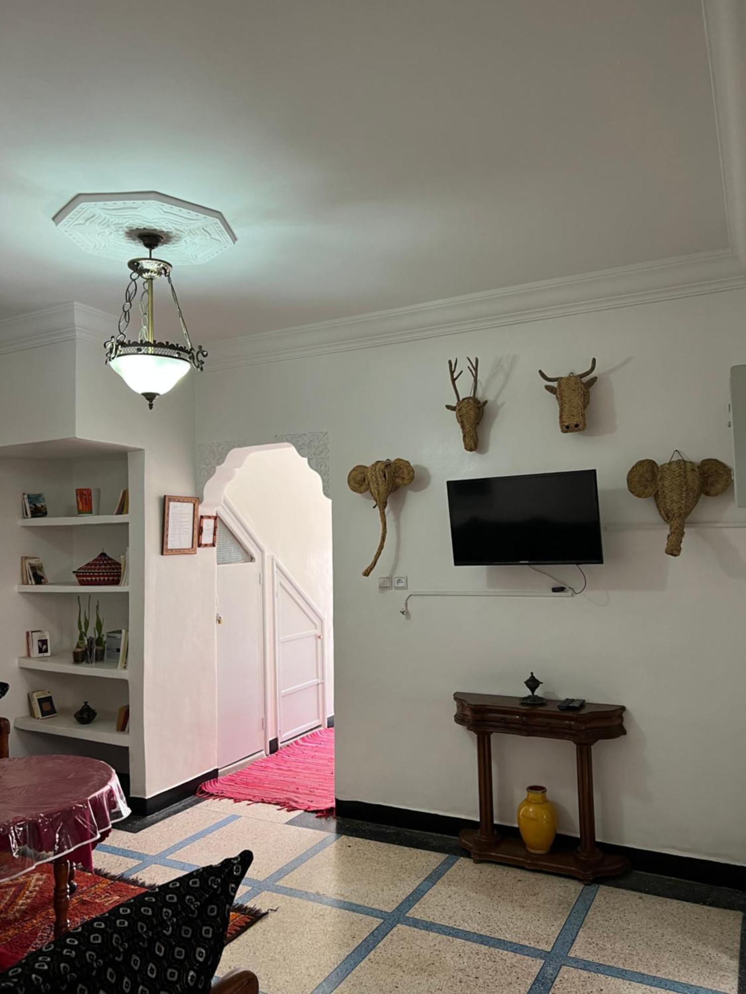 Bh House, Charming Apartment エッサウィラ エクステリア 写真